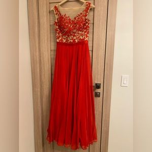 SOLD- Classically Beautiful Sherri Hill A-Line, lace appliqué gown Size 6